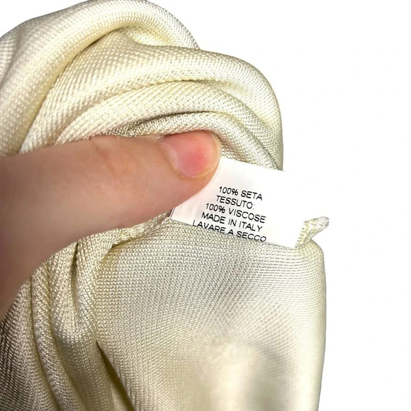 Carolina Herrera Cream Silk Black Rib‎ Trim Tank Top Size Small - Picture 8 of 8